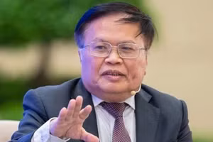 Tiến sĩ Nguyễn Đình Cung, nguyên Viện trưởng Nghiên cứu và quản lý kinh tế Trung ương.