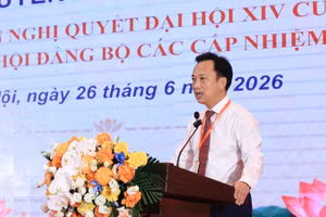 Đồng chí Lại Xuân Lâm, Phó Bí thư Đảng ủy Chính phủ, Trưởng Ban tổ chức hội thi phát biểu khai mạc. (Ảnh: THẾ ĐẠI)