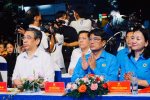 Tháng Công nhân lần thứ 18 được tổ chức với nhiều hoạt động ý nghĩa dành cho công nhân, lao động.