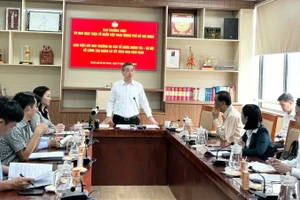 Đồng chí Nguyễn Phước Lộc, Phó Bí thư Thành ủy, Chủ tịch Ủy ban Mặt trận Tổ quốc Việt Nam Thành phố Hồ Chí Minh phát biểu tại buổi làm việc.