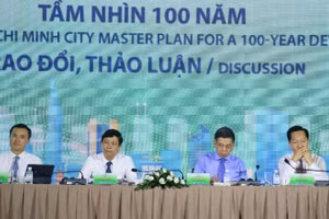 Các đồng chí chủ trì hội thảo.