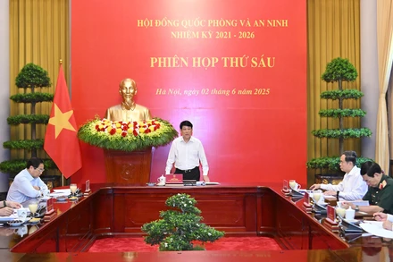 Chủ tịch nước Lương Cường phát biểu tại Phiên họp thứ sáu Hội đồng Quốc phòng và An ninh nhiệm kỳ 2021-2026.