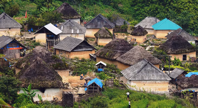 Độc đáo những ngôi nhà trình tường của người Hà Nhì ảnh 5