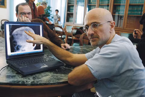 Người có phép "cải tử hoàn sinh" ảnh 1