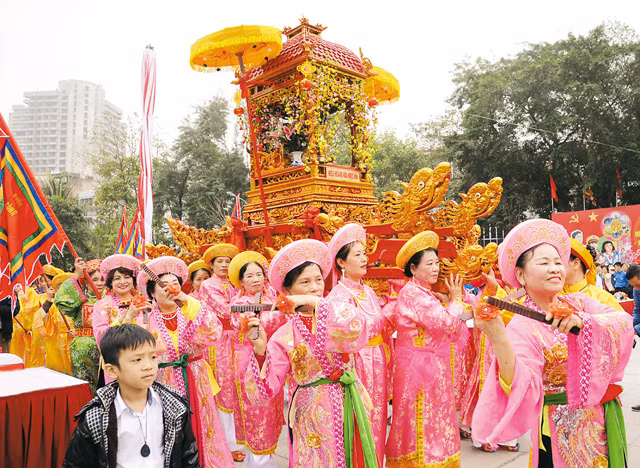 Khi thần quyền trở lại ảnh 1