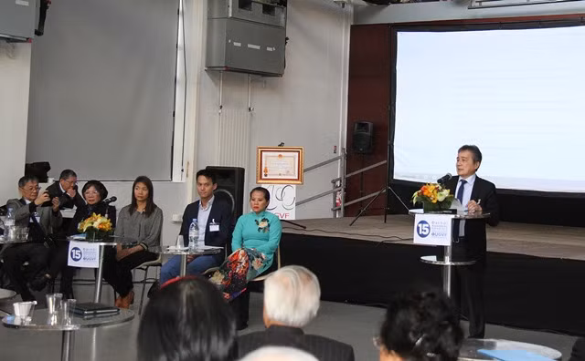 Đại hội lần thứ 15 Hội người Việt Nam tại Pháp ảnh 3