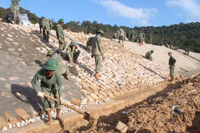 Mang sắc xuân đến đảo Thổ Chu ảnh 3