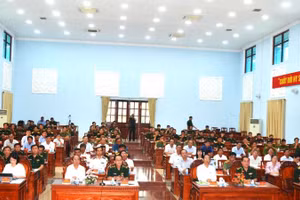 Ban Chỉ huy Bộ đội Biên phòng tỉnh Vĩnh Long tổ chức Hội nghị rút kinh nghiệm hoạt động tổ chức quân sự địa phương.