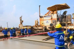 Nỗ lực thực hiện các dự án công trình giao thông trọng điểm những tháng cuối năm 2025. (Ảnh: Tổng Công ty Cảng hàng không Việt Nam cung cấp)