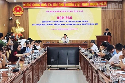 Quang cảnh buổi họp báo.