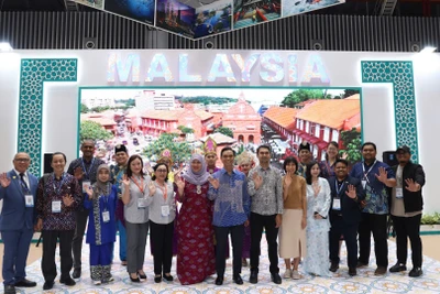 Khách tham quan gian hàng Malaysia tại ITE HCMC 2025.