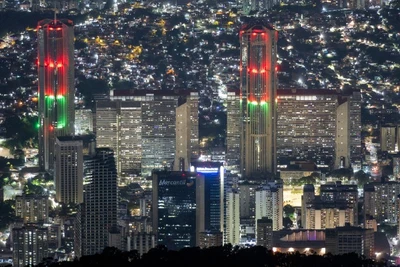 Quang cảnh thủ đô Caracas, Venezuela, ngày 8/12/2025. (Ảnh: THX/TTXVN)