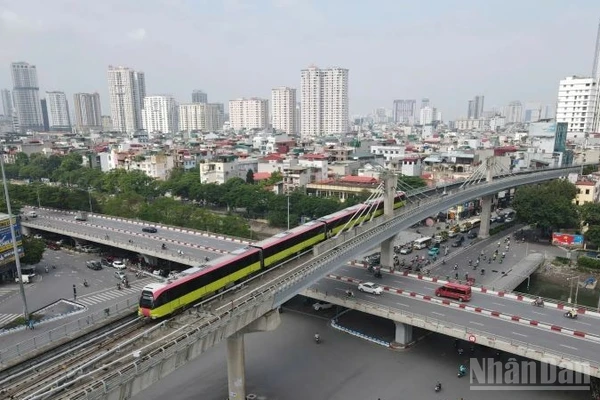 Hà Nội Metro chính thức áp dụng 100% hệ thống cổng soát vé định danh, xác thực điện tử và nhận diện sinh trắc học trên tuyến đường sắt đô thị 3.1 Nhổn-Ga Hà Nội.