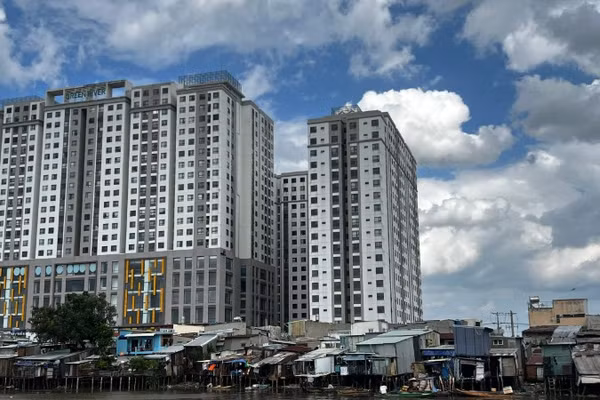 Ủy ban nhân dân Thành phố Hồ Chí Minh vừa ban hành Quyết định 19/2026/QĐ-UBND, ngày 11/4/2026 về “Ban hành quy định về quản lý, sử dụng nhà chung cư trên địa bàn Thành phố Hồ Chí Minh”.