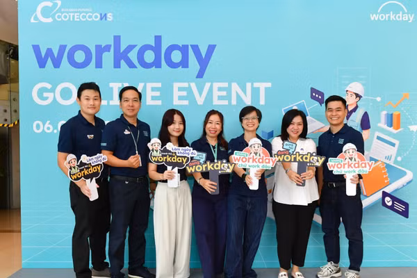 Nhân viên Coteccons tham gia tập huấn với nền tảng quản trị Workday. (Ảnh: Coteccons)