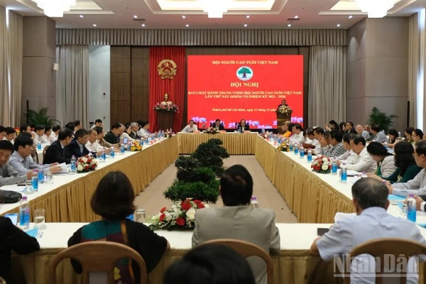 Các đại biểu dự Hội nghị.