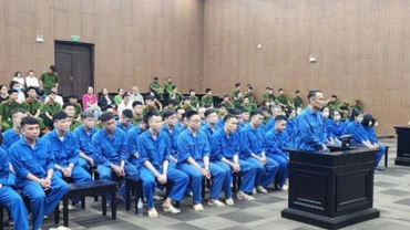 Các bị cáo tại phiên tòa.