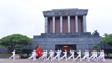 Lăng Chủ tịch Hồ Chí Minh.
