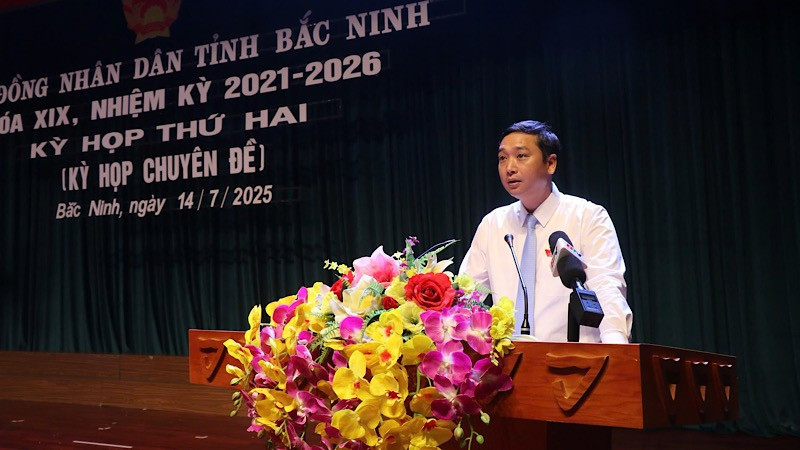 Đồng chí Nguyễn Việt Oanh, Chủ tịch Hội đồng nhân dân tỉnh Bắc Ninh phát biểu. img-2025-07-14-143858.jpg