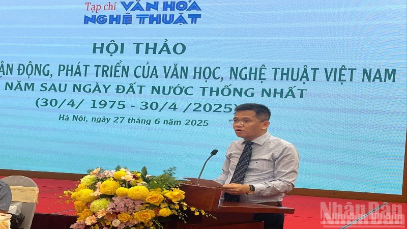 Tổng Biên tập Tạp chí Văn hóa nghệ thuật Hoàng Hà. ndo-br-img-9436-5100.jpg