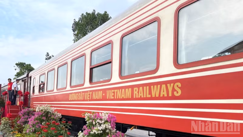 Mô hình đoàn tàu của ngành đường sắt Việt Nam. 