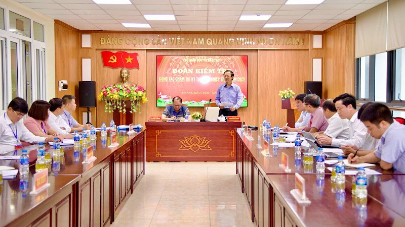 Quang cảnh buổi làm việc. img-2025-07-02-130700.jpg
