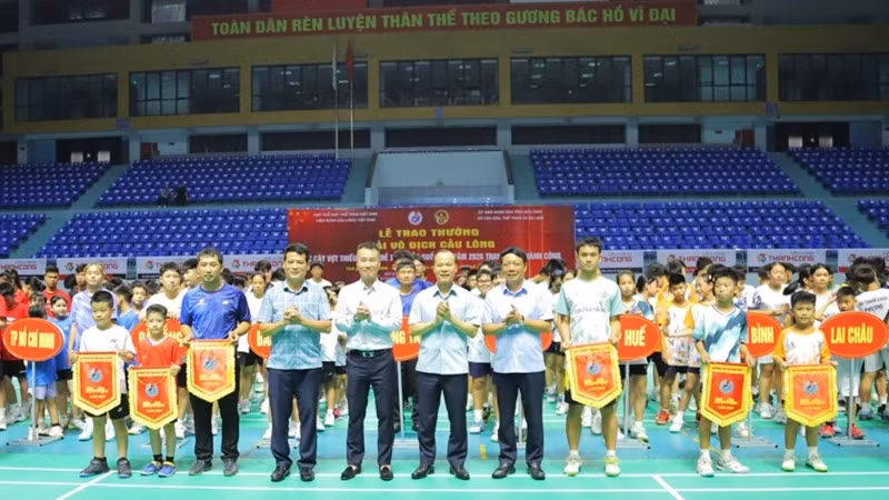 467-van-dong-vien-du-giai-vo-dich-cau-long-cac-cay-vot-thieu-nien-tre-xuat-sac-quoc-gia-2026-tai-bac-ninh-2284.jpg