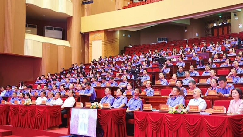 Hội thảo được tổ chức trực tiếp tại thành phố Bắc Ninh và kết nối với các điểm cầu của ngành kiểm sát trong cả nước. img-2025-06-06-133052.jpg