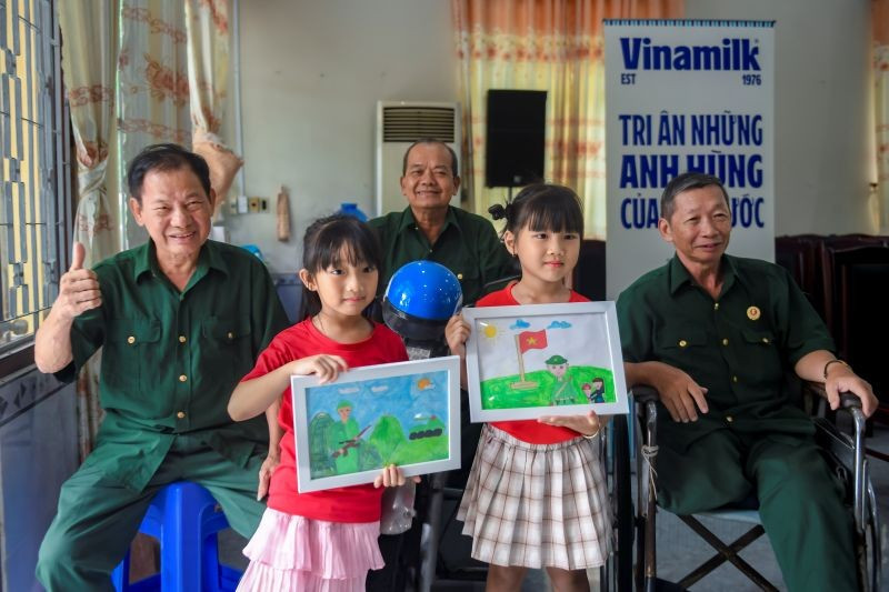 Trở về từ chiến trường, những người lính năm xưa mang trong mình những di chứng nghiệt ngã của chiến tranh. (Ảnh: THANH BÌNH) anh-2c.jpg