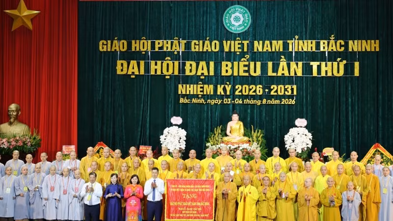 tinh-uy-hdnd-ubnd-ubmttq-tinh-tang-buc-truong-6640.jpg
