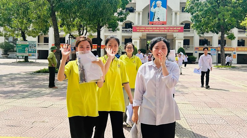 Niềm vui của thí sinh Bắc Ninh sau khi hoàn thành các môn thi tại kỳ thi tốt nghiệp Trung học phổ thông năm 2025.