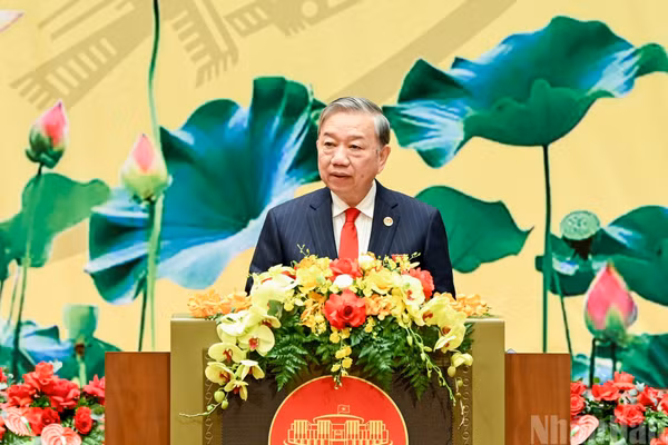 Tổng Bí thư Tô Lâm phát biểu chỉ đạo tại Lễ kỷ niệm. (Ảnh: DUY LINH)