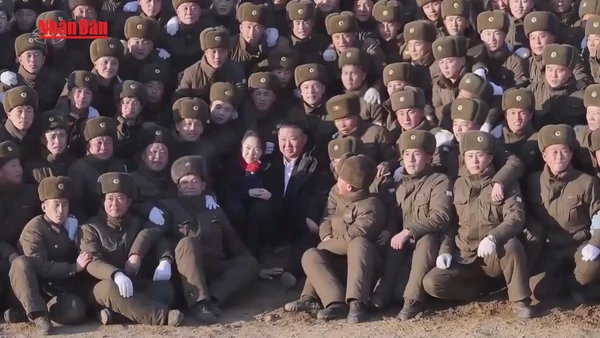 [Video] Triều Tiên xây đài tưởng niệm binh sĩ tử trận trong xung đột Nga - Ukraine 