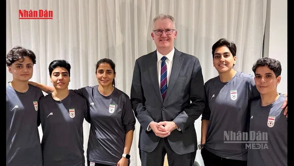 [Video] Australia cấp tị nạn cho 5 nữ cầu thủ Iran 