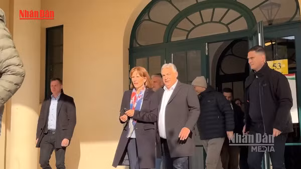 [Video] Ông V. Orban rời ghế Thủ tướng Hungary sau 16 năm cầm quyền 