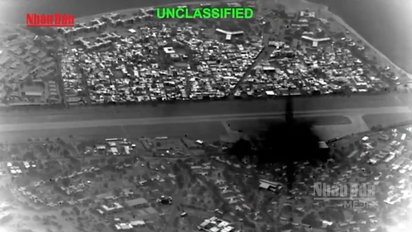 [Video] Mỹ không kích hơn 90 mục tiêu quân sự của Iran trên đảo Kharg 