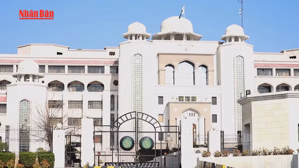 [Video] Đàm phán Mỹ - Iran tại Pakistan đối mặt nguy cơ đổ vỡ 