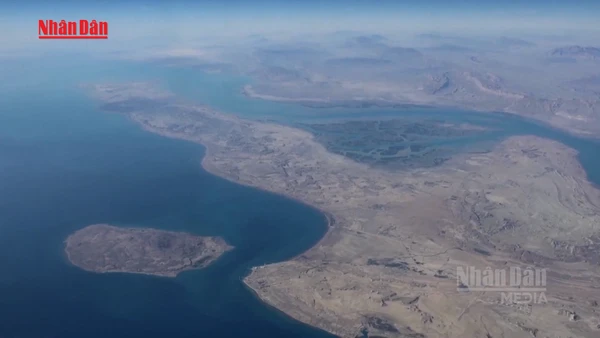 [Video] Iran đe dọa tấn công mọi tàu đi qua Eo biển Hormuz 