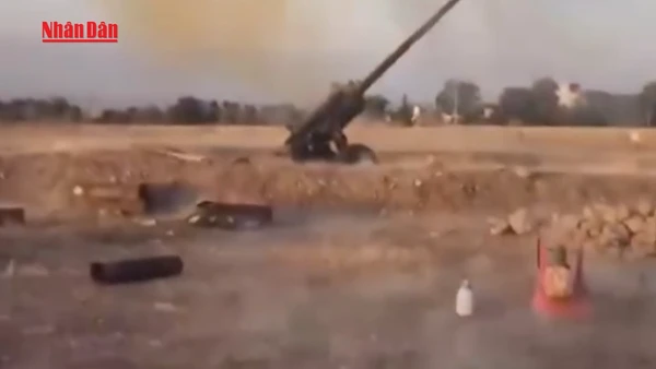 [Video] Pakistan – Afghanistan đấu pháo dữ dội dọc biên giới 
