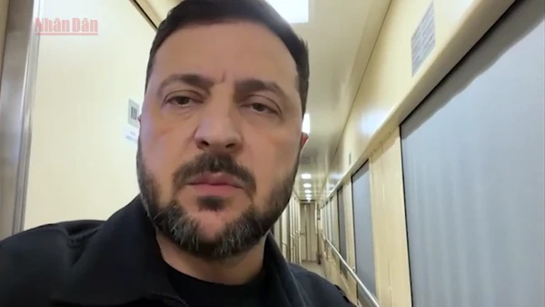 [Video] Tổng thống Ukraine tuyên bố dự thảo hòa bình của Mỹ “có tiến triển” 