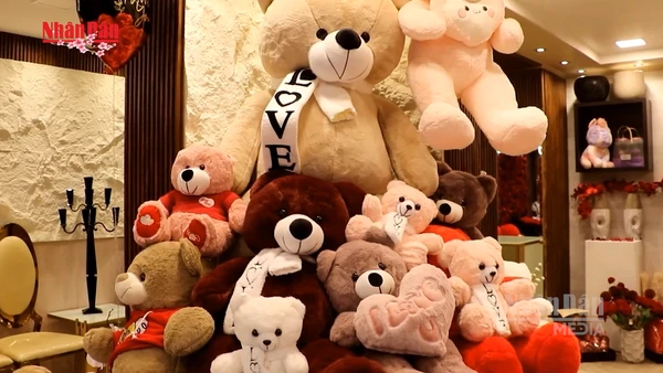 [Video] Syria: Quà tặng dịp Valentine ế ẩm vì lạm phát tăng cao 