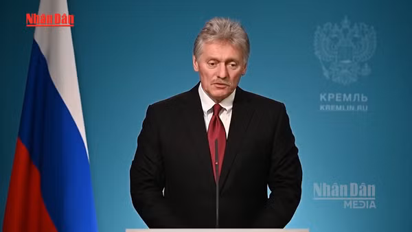 [Video] Nga kêu gọi Ukraine rút khỏi vùng Donbass 