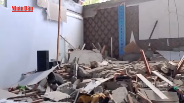 [Video] Indonesia gỡ cảnh báo sóng thần sau trận động đất 7,6 độ Richter 