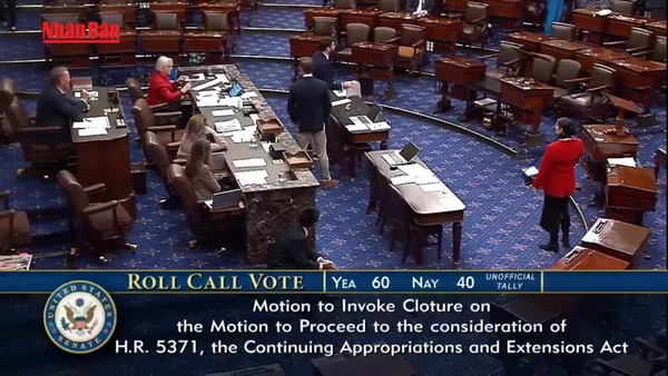 [Video] Thượng viện Mỹ thông qua dự luật chấm dứt chuỗi 40 ngày chính phủ đóng cửa 