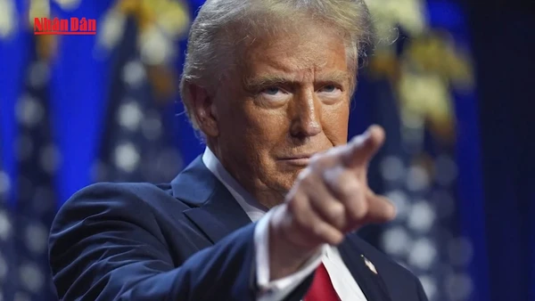 [Video] Tổng thống Mỹ D. Trump đe dọa Iran giữa làn sóng biểu tình kinh tế 