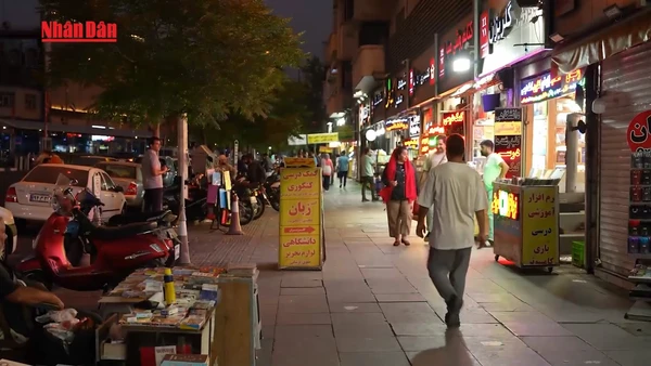 [Video] Biểu tình kinh tế ở Iran leo thang, ghi nhận thêm thương vong 