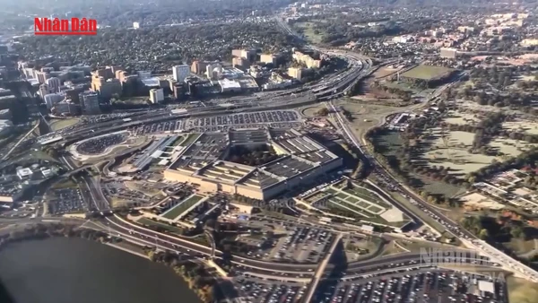 [Video] Mỹ: Lầu Năm Góc cắt đứt quan hệ với Đại học Harvard 