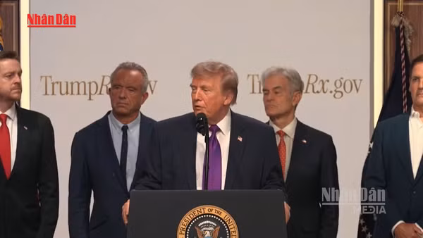 [Video] Tổng thống Mỹ D. Trump hủy kế hoạch tấn công Iran vào ngày 19/5 