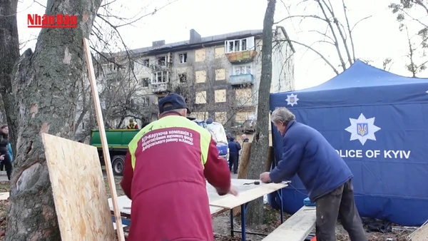 [Video] Nhiều khu vực của Nga và Ukraine mất điện, sưởi giữa giá rét vì giao tranh 