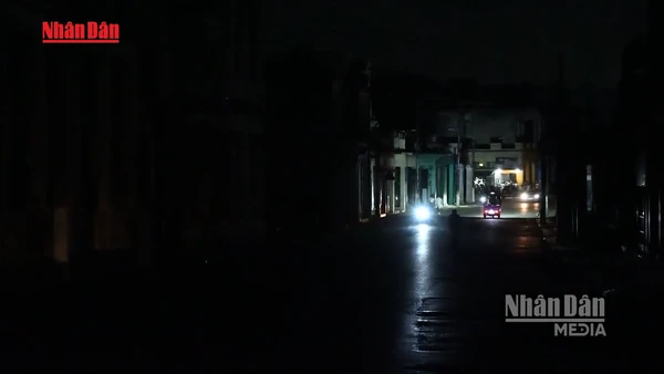 [Video] Cuba kích hoạt cơ chế khẩn cấp để khôi phục sự cố sập lưới điện quốc gia 